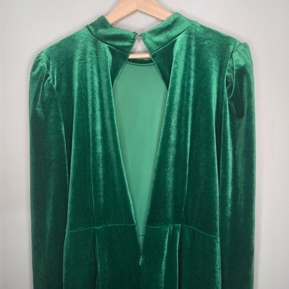 Eloquii Emerald Green Velvet Dress 16 Faux Wrap Ruched Holiday Cocktail Midi - Picture 6 of 7